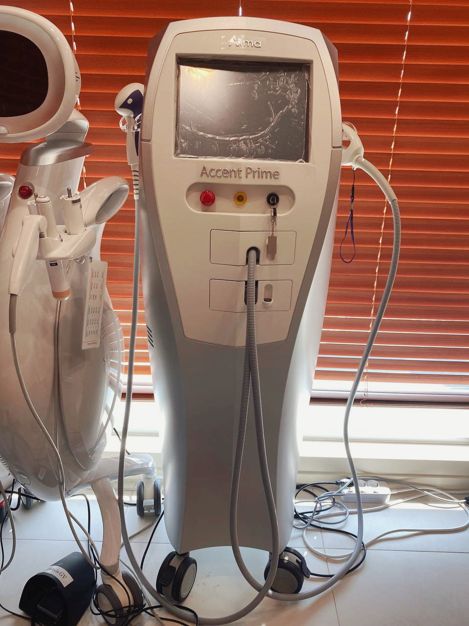 팔뚝살 리프팅으로 라인과 군살 정리